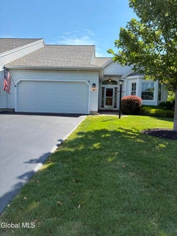 9 Hyland Circle, Troy, NY