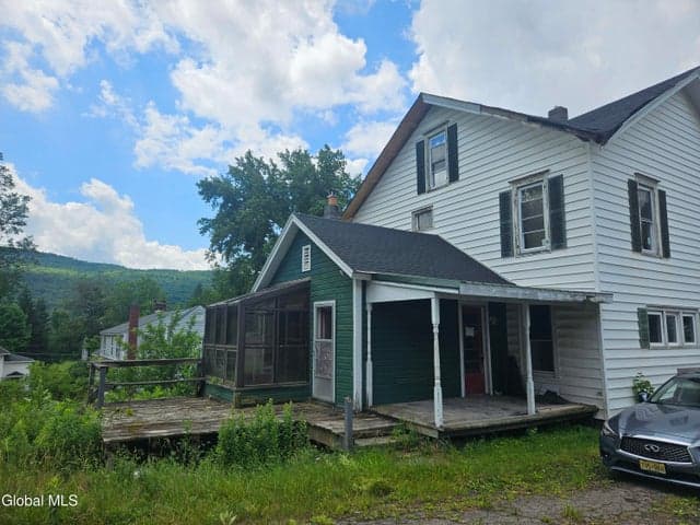 8 Elm Street, Worcester, NY, photo 3
