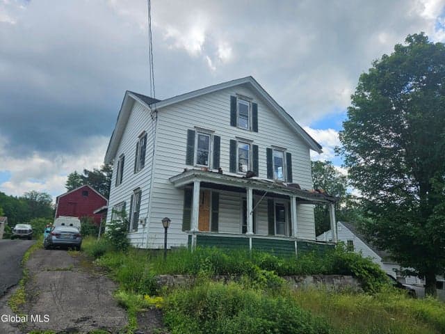 8 Elm Street, Worcester, NY