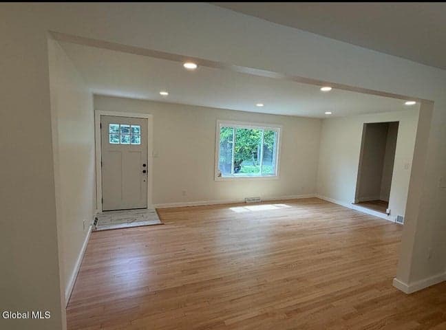 1326 Kings Road, Guilderland, NY, photo 4