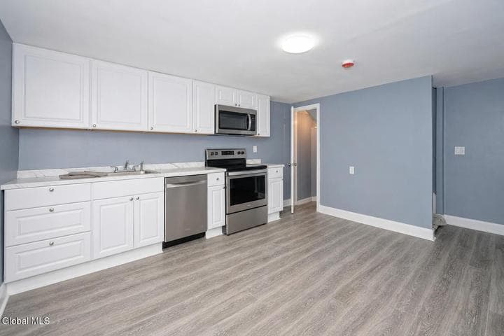 99 Railroad Avenue, Hoosick Falls, NY, photo 5