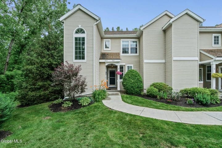 4501 S Foxwood Drive, Clifton Park, NY