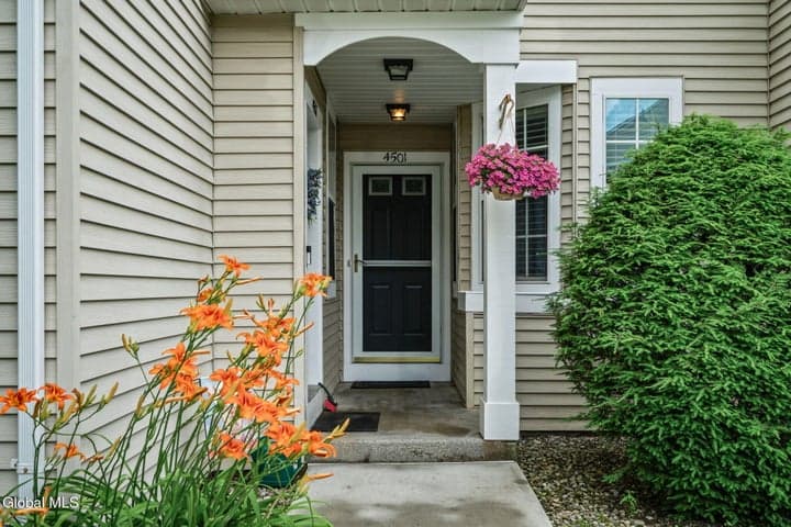 4501 S Foxwood Drive, Clifton Park, NY, photo 2