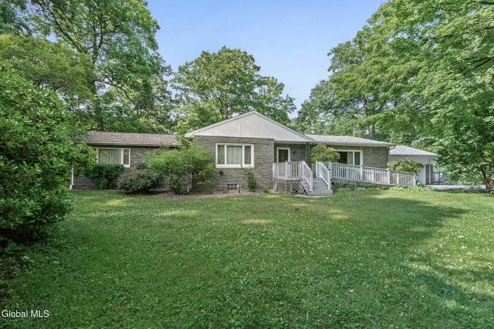 39 Woodside Drive, Glenville, NY, photo 2