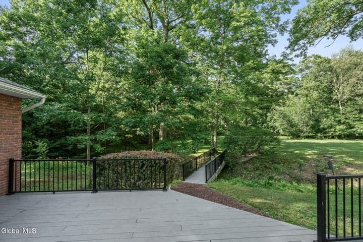 39 Woodside Drive, Glenville, NY, photo 4