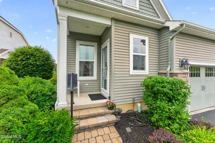 16A Winchester Place, Halfmoon, NY, photo 4