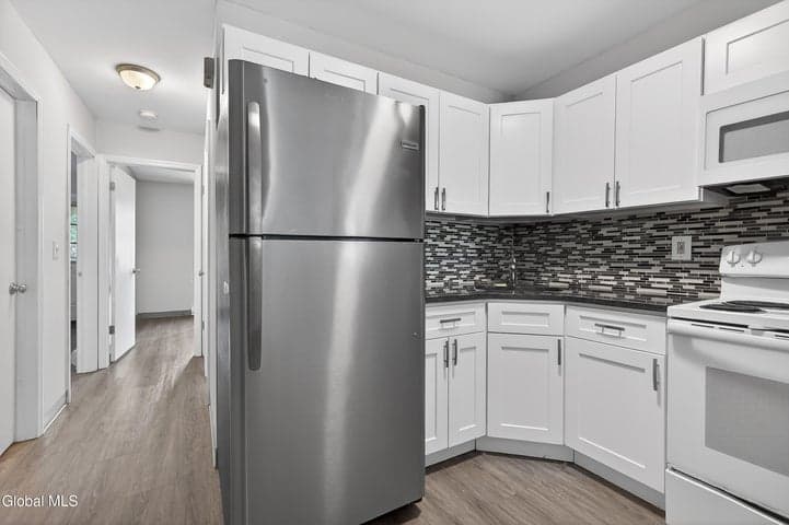 30 Boenau Street, Albany, NY, photo 5