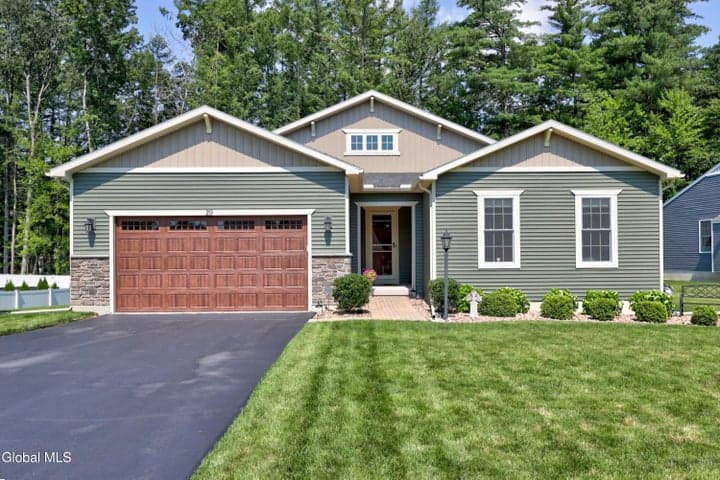 29 Plum Poppy S, Malta, NY, photo 2