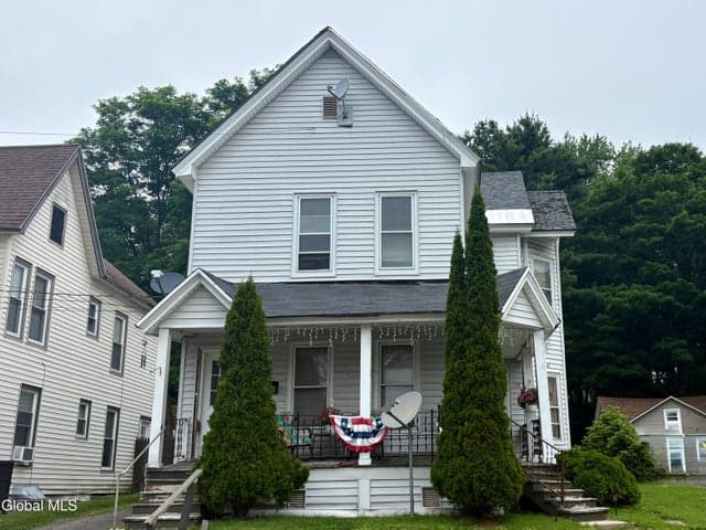 12 6th Street, Gloversville, NY, photo 2