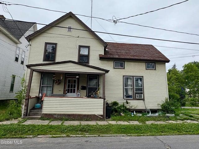 147 N Arlington Avenue, Gloversville, NY