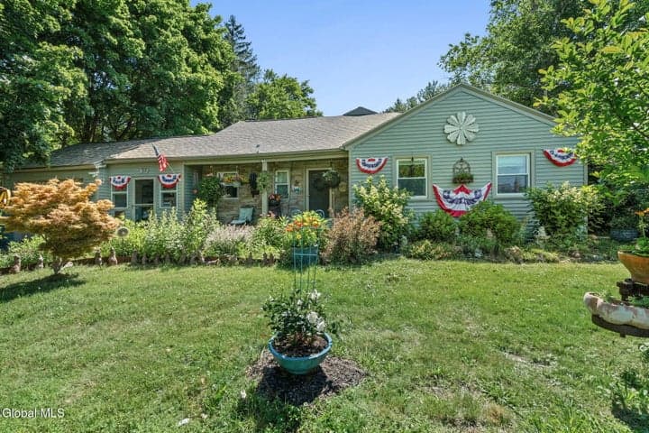102 Marson Avenue, Glenville, NY