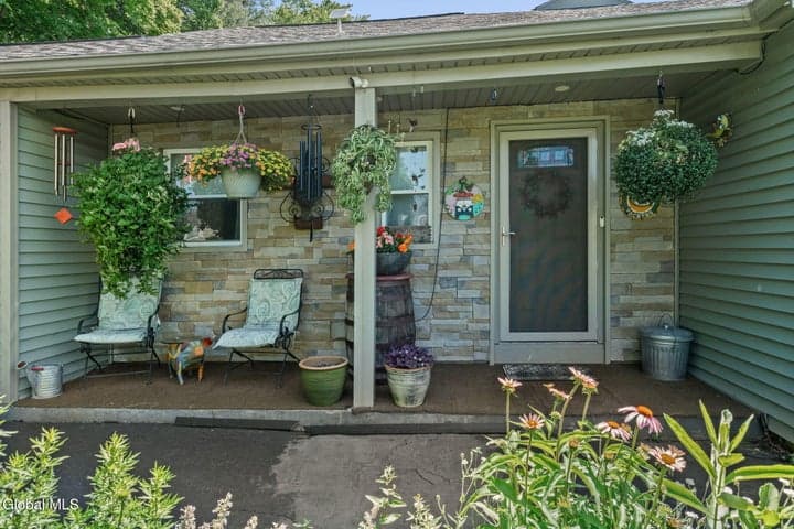 102 Marson Avenue, Glenville, NY, photo 2