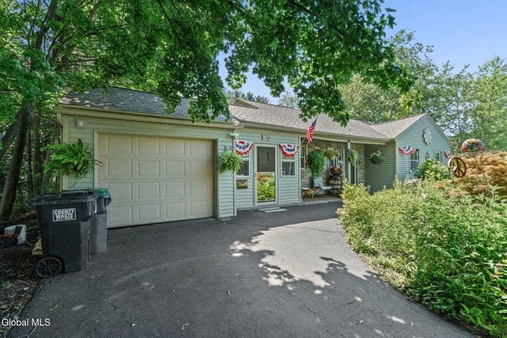 102 Marson Avenue, Glenville, NY, photo 4