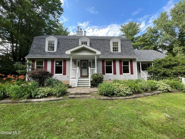 17 Johnny Cake Hollow Road, Pittstown, NY