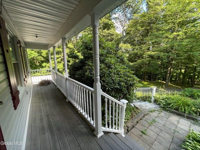 17 Johnny Cake Hollow Road, Pittstown, NY, photo 3