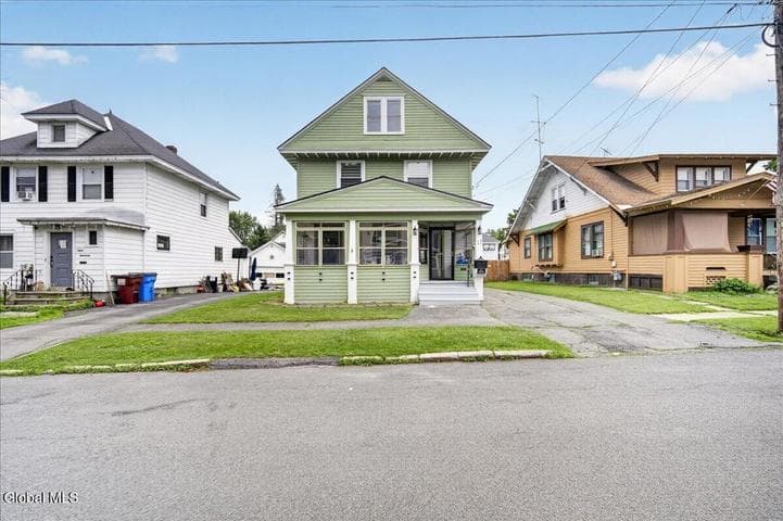 11 Monroe Street, Gloversville, NY, photo 2