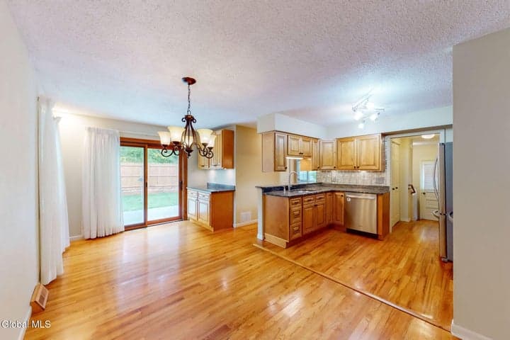 15 Woodside Court, Wynantskill, NY, photo 5