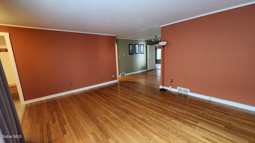 1585 Regal Avenue #1585, Schenectady, NY, photo 3