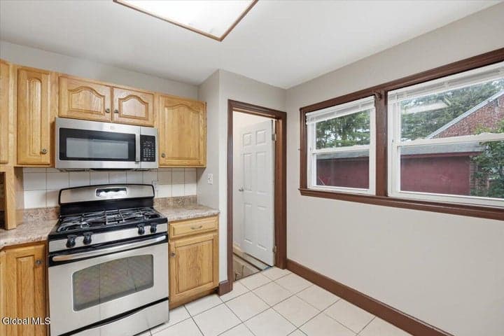 1207 Sumner Avenue, Schenectady, NY, photo 4