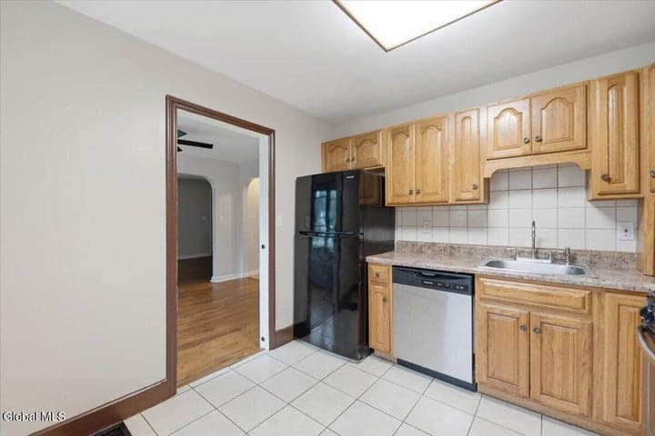 1207 Sumner Avenue, Schenectady, NY, photo 5