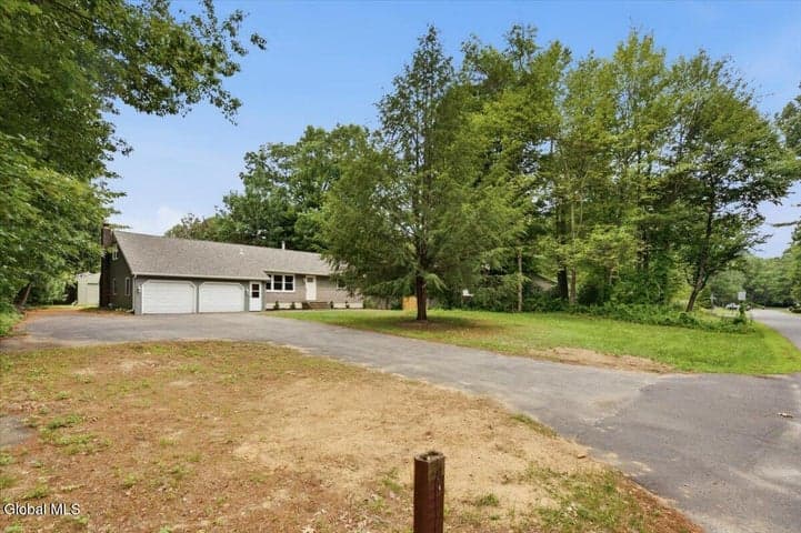 15 Hopeful Lane, Wilton, NY, photo 5