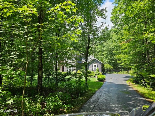 29 Barrington Drive, Moreau, NY, photo 3