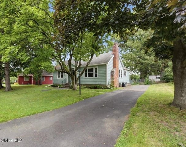 1207 Sumner Avenue, Schenectady, NY