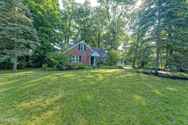 1585 Regal Avenue #1585, Schenectady, NY
