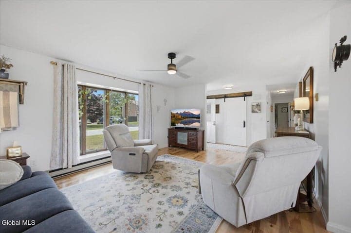 26 Russell Drive, Stillwater, NY, photo 5
