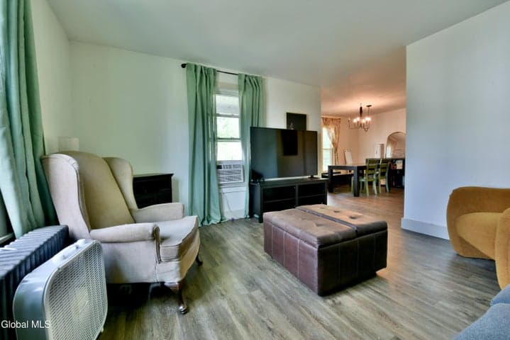 30 W Decker Street, Johnstown, NY, photo 5