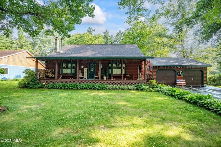 170 Butler Road, Moreau, NY, photo 1