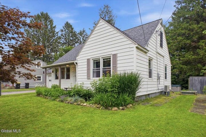 9 David Drive, Glenville, NY, photo 3