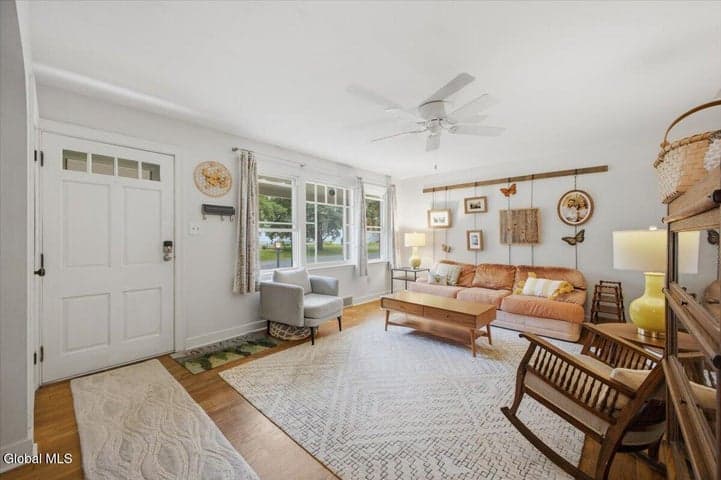 9 David Drive, Glenville, NY, photo 4