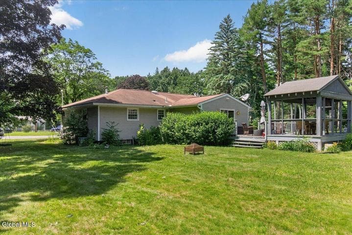 8 Helen Court, Glenville, NY, photo 4