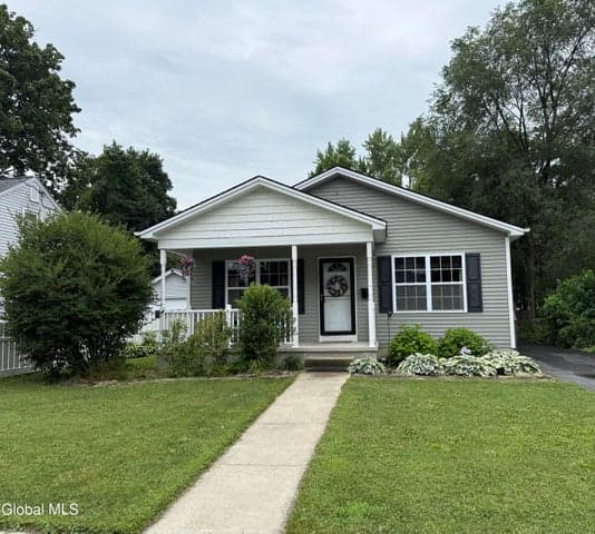 17 Catherine Street, South Glens Falls, NY