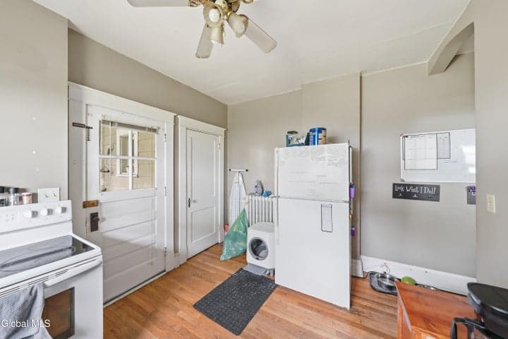 27 Excelsior Avenue, Troy, NY, photo 5