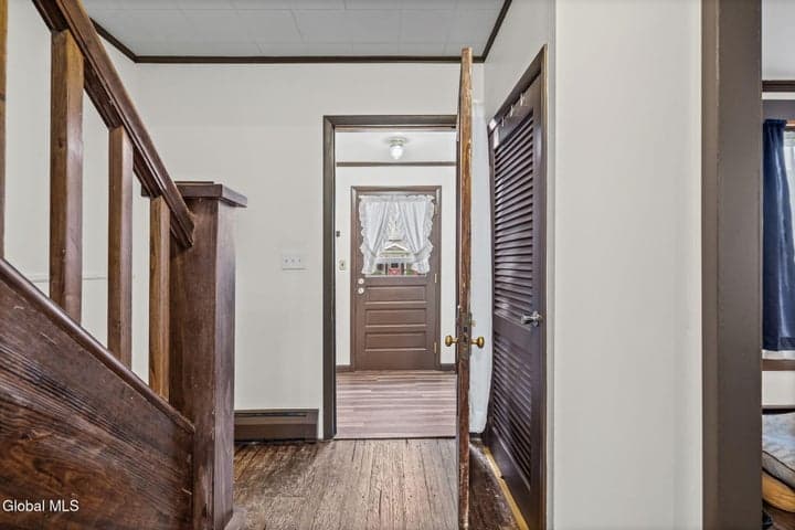 11 Alexander Street, Gloversville, NY, photo 4
