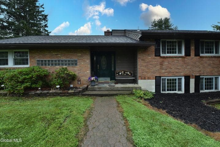 144 Ashdown Road, Clifton Park, NY, photo 4
