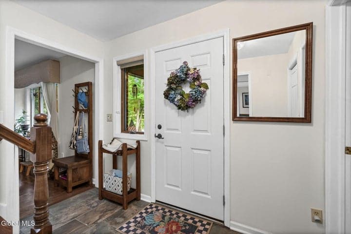 240 W Bentwood Court, Guilderland, NY, photo 5