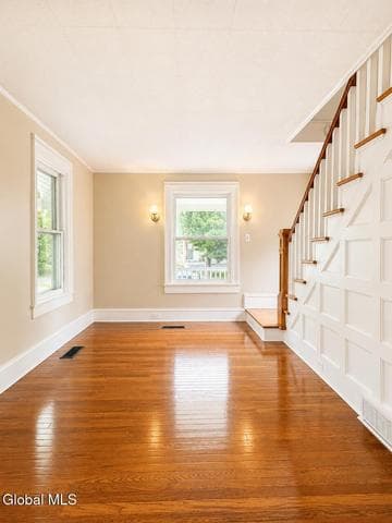 9 Grove Avenue, Glens Falls, NY, photo 2
