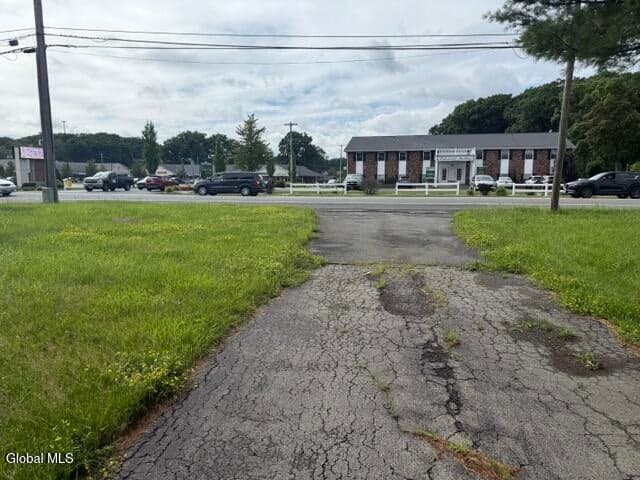 132 Saratoga Road, Glenville, NY, photo 2