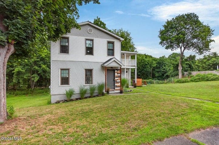 267 Poplar Avenue, Valley Falls, NY, photo 2