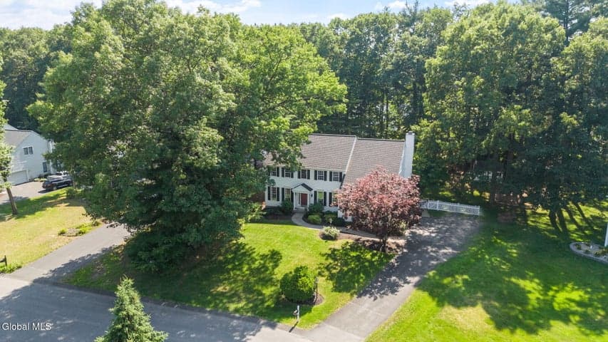 22 Parkside Trail, Clifton Park, NY, photo 5