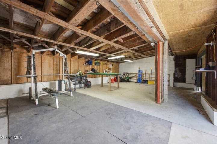 20 Alden Avenue, Albany, NY, photo 4