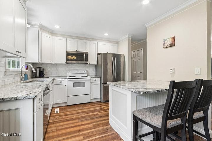 2 Cary Street, Ravena, NY, photo 4