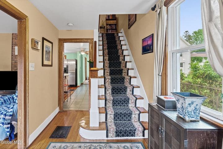 24 Vandenburgh Avenue, Troy, NY, photo 2