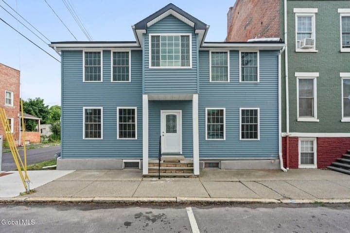 16 Broad Street, Waterford, NY
