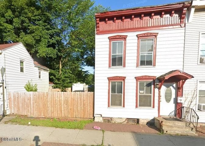 487 5th Avenue, Troy, NY, photo 1