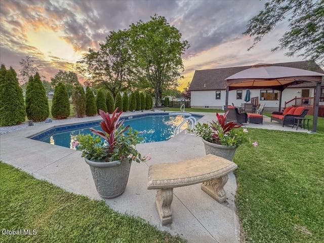 7 James Drive, Waterford, NY, photo 4