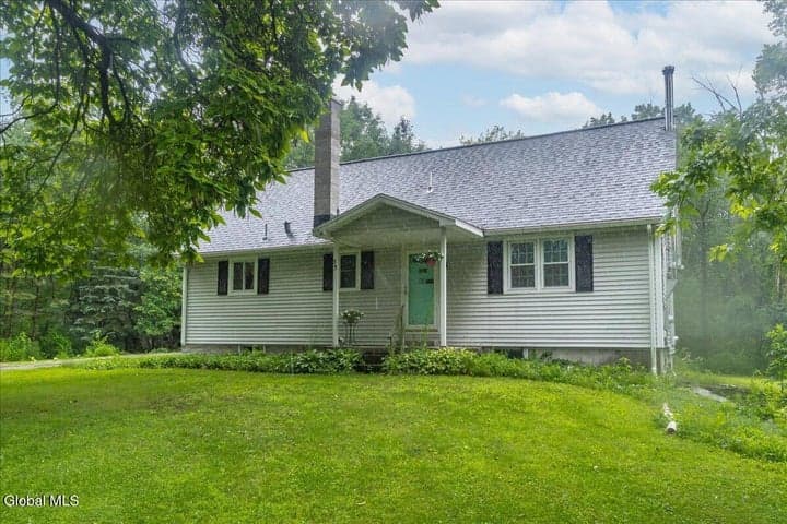 35 Neil Boulevard, Bethlehem, NY
